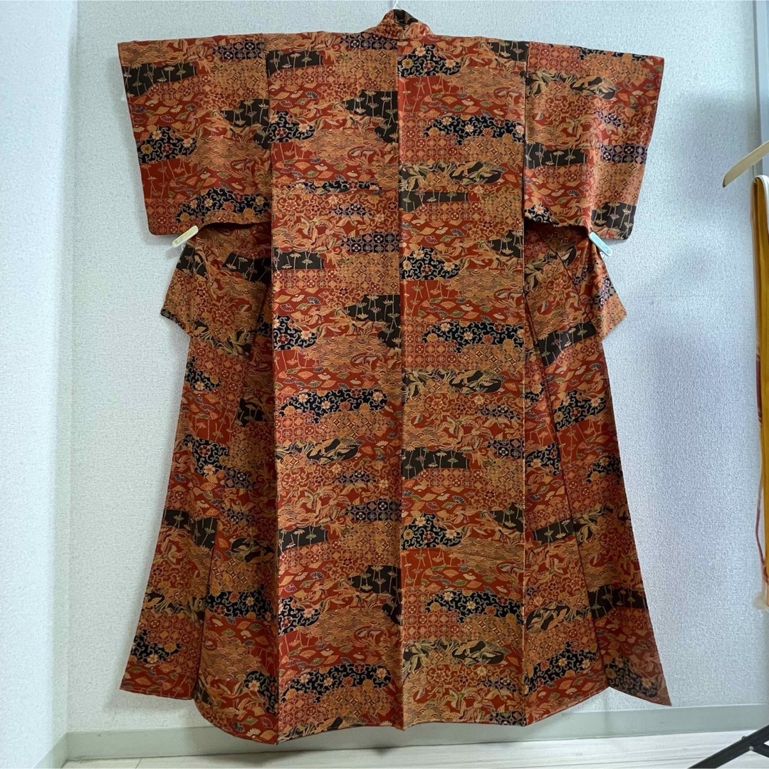 袷 正絹 小紋 着物 赤  裄64.5 kimono 和服 呉服 和装 冬 春前4㎝後6cm裄
