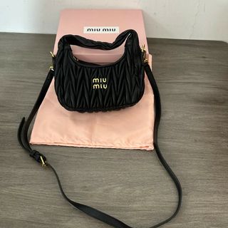値下げ✨美品✨ミュウミュウ miumiu ショルダーバッグ-
