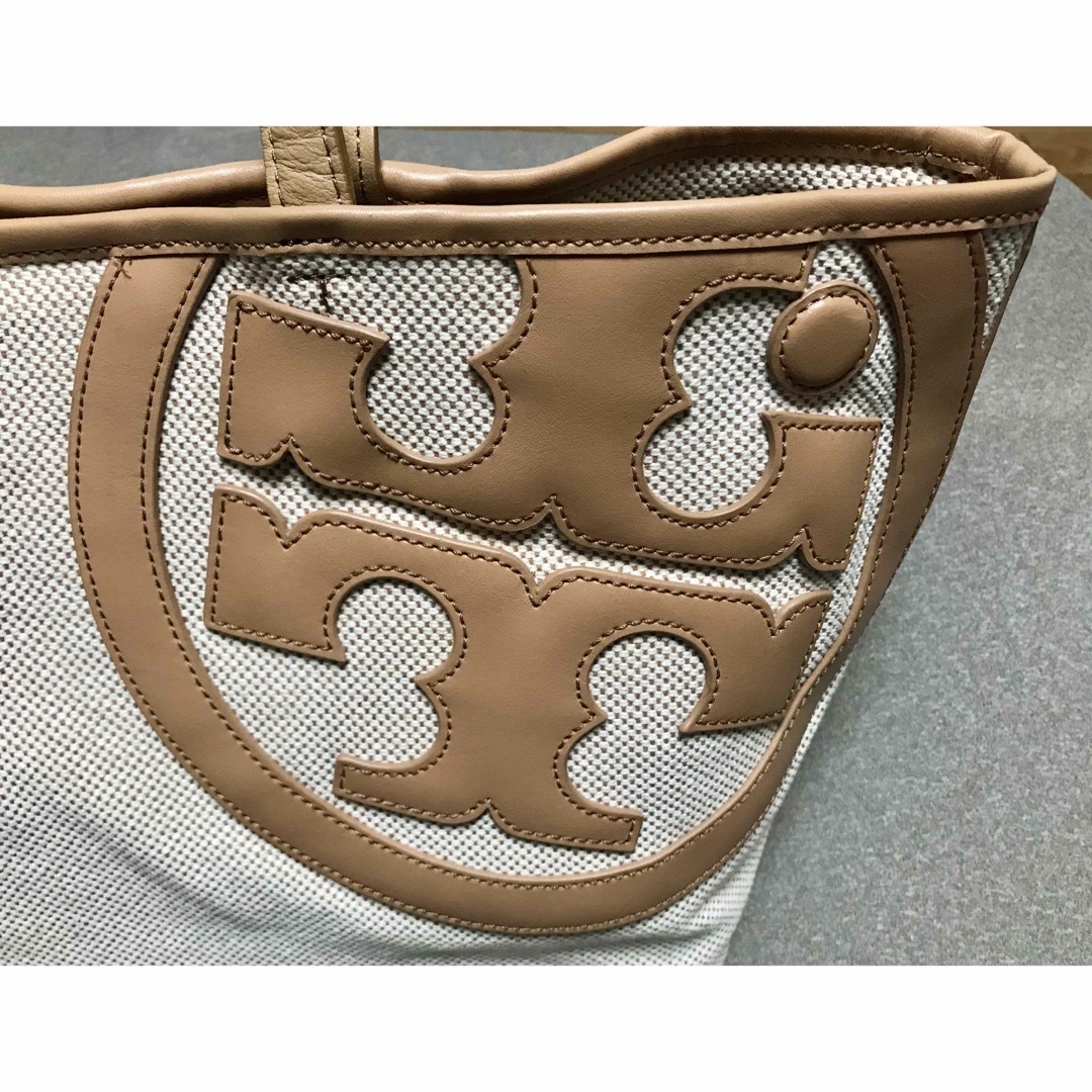 Tory Burch(トリーバーチ)のトリーバーチ　ロニー キャンバス  トート レディースのバッグ(トートバッグ)の商品写真