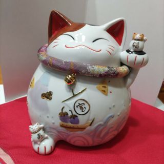 道楽堂猫舎本舗 陶器製招き猫(置物)