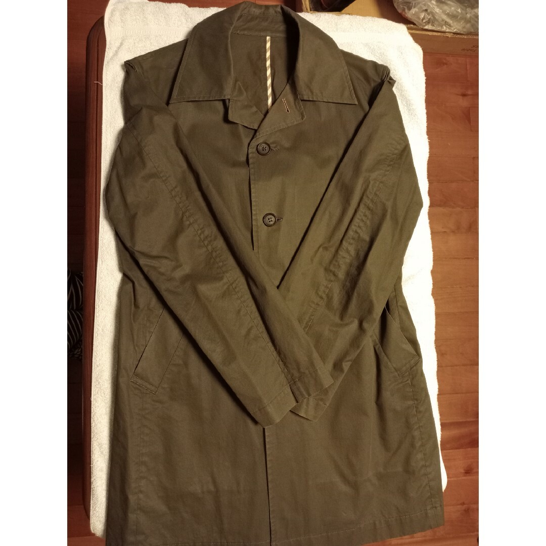 TAKEO KIKUCHI(タケオキクチ)の未使用キクチタケオステンカラーコートサイズ2（M）色は少し緑っぽいグレー　硬めの メンズのジャケット/アウター(ステンカラーコート)の商品写真