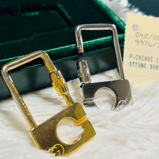 グッチ(Gucci)の超希少品　GUCCI ヴィンテージ　キーリング　ペア　ゴールド　シルバー　美品(キーホルダー)