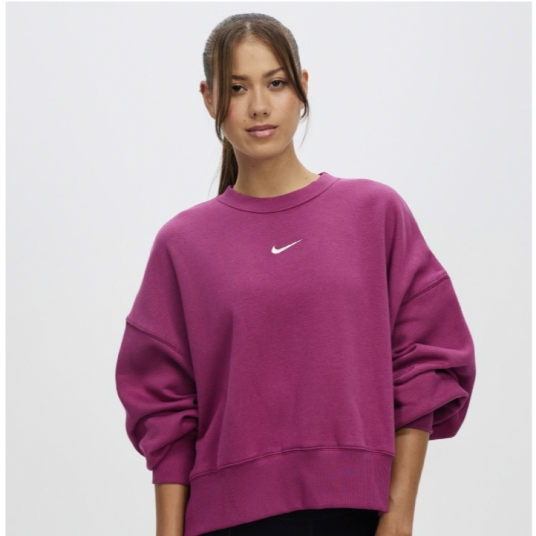 NIKE(ナイキ)のNIKE オーバーサイズスウェット レディースのトップス(トレーナー/スウェット)の商品写真