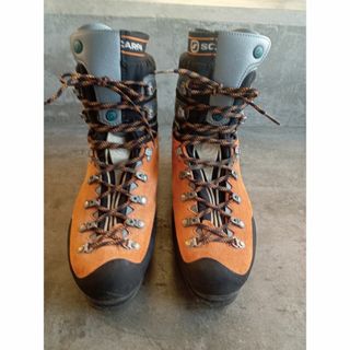 スカルパ(SCARPA)のスカルパ　モンブランプロGTX(登山用品)