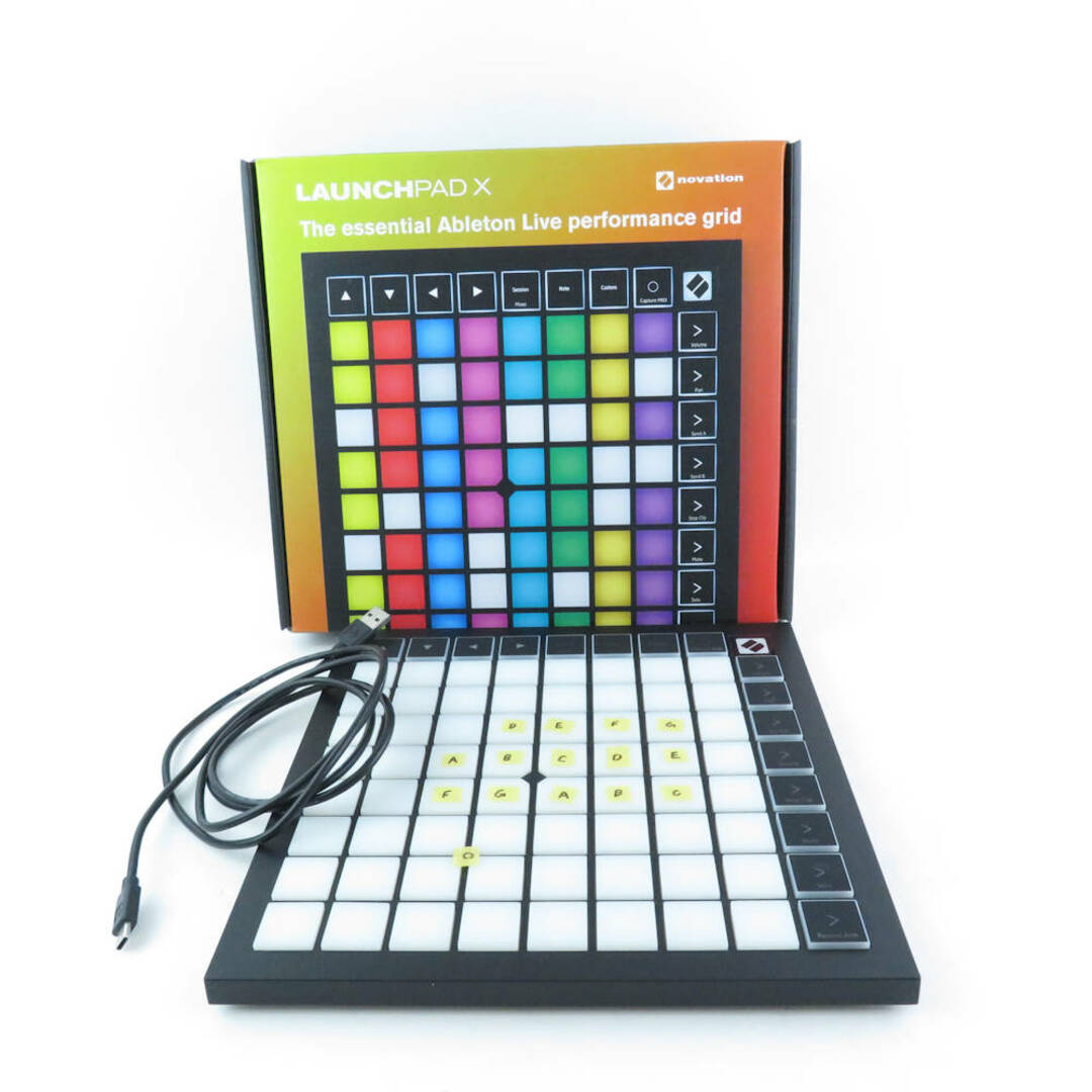 美品 NOVATION ノベーション LAUNCHPAD X MIDIグリッドコントローラー 1点 音楽制作 兼用 HY779Cのサムネイル