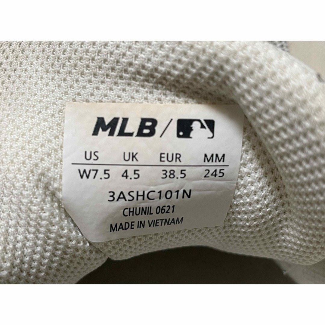 MLB(メジャーリーグベースボール)の希少【MLB】ニューヨークヤンキース  厚底 スニーカー メジャーリーグ レディースの靴/シューズ(スニーカー)の商品写真
