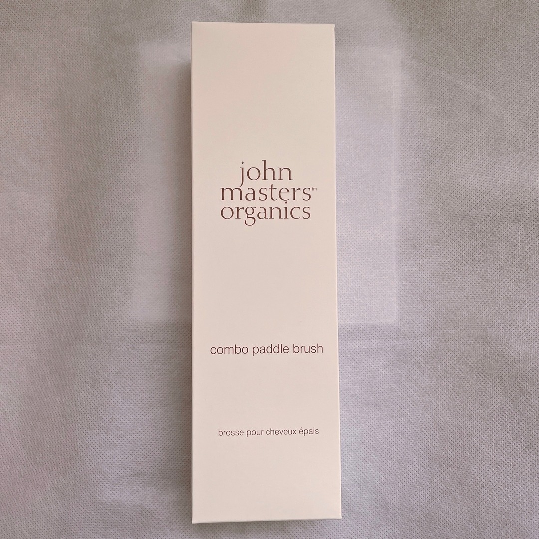 John Masters Organics(ジョンマスターオーガニック)の【新品】ブラシ&トリートメント ギフトセット コスメ/美容のヘアケア/スタイリング(ヘアケア)の商品写真