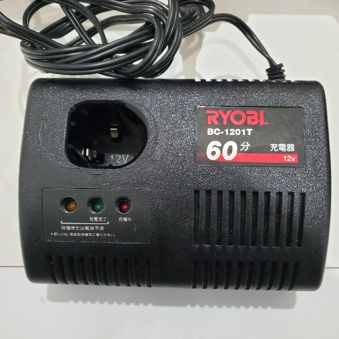 RYOBI(リョービ)のRYOBI 充電式インパクトドライバー  ジャンク品 スポーツ/アウトドアの自転車(工具/メンテナンス)の商品写真