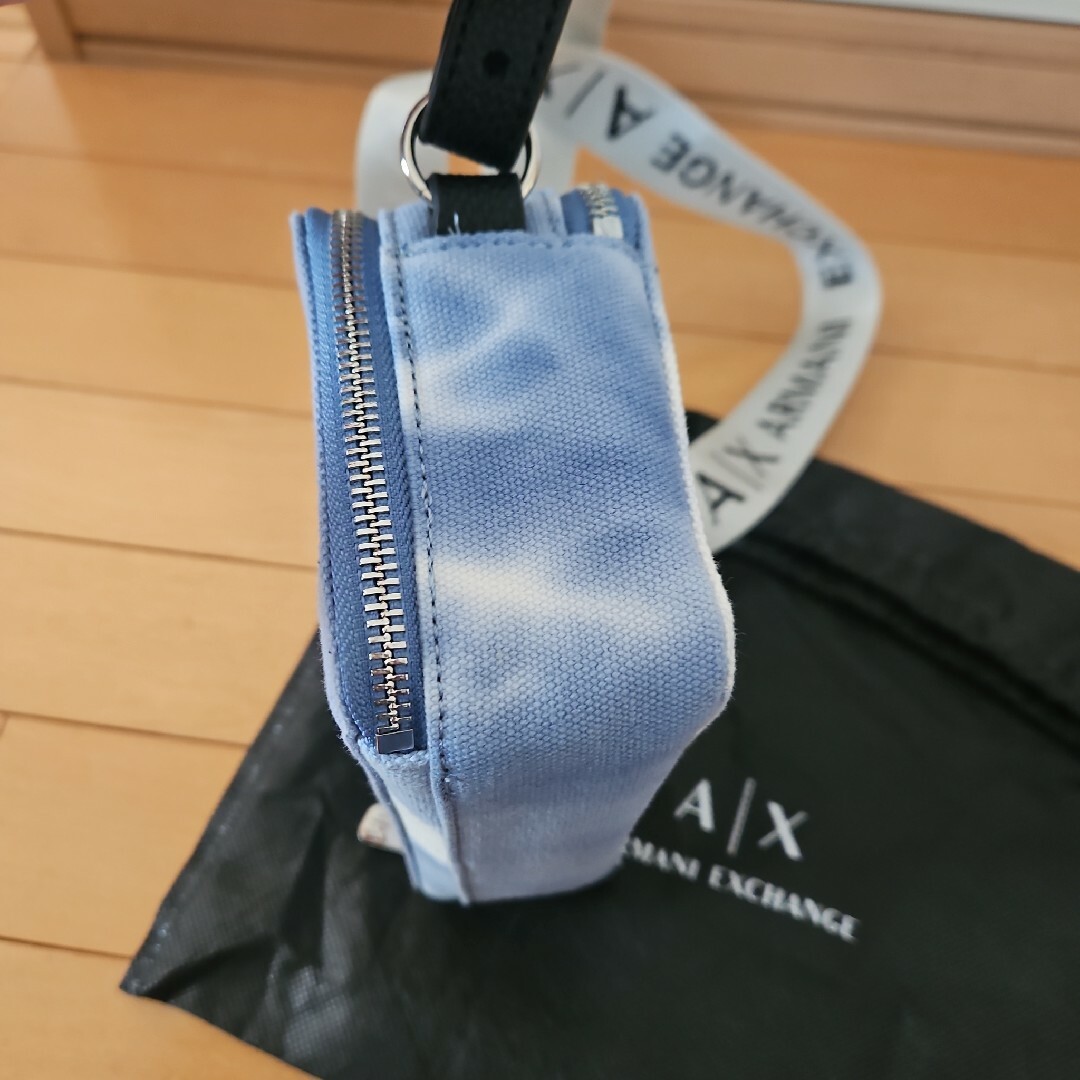 ARMANI EXCHANGE(アルマーニエクスチェンジ)のARMANI EXCHANGE 日本限定ショルダーバッグ レディースのバッグ(ショルダーバッグ)の商品写真