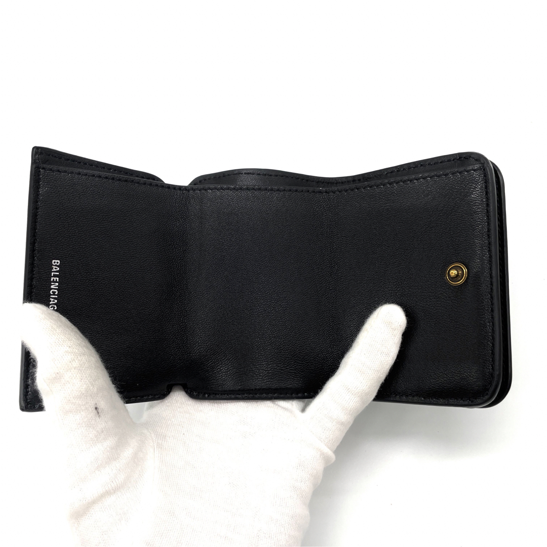 Balenciaga - 月末セール‼️バレンシアガ 折り財布 シボ革の通販 by