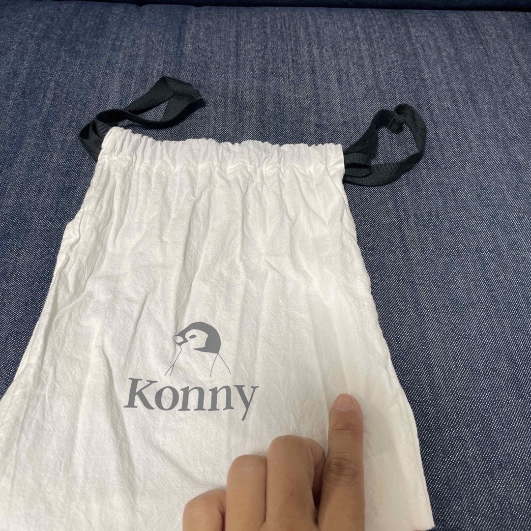 Konny(コニー)のkonny コニー　抱っこ紐　Sサイズ キッズ/ベビー/マタニティの外出/移動用品(抱っこひも/おんぶひも)の商品写真