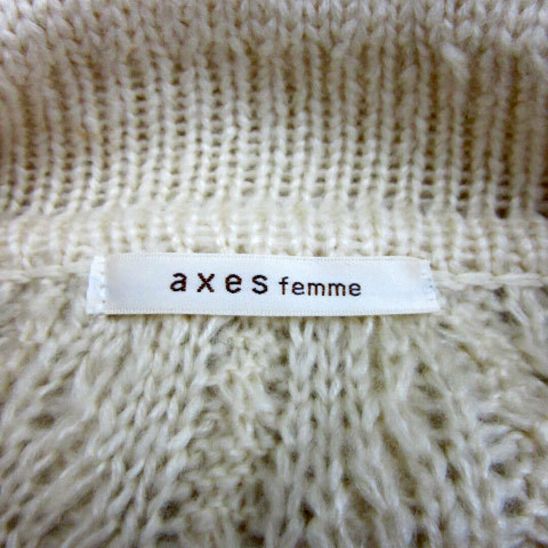 axes femme(アクシーズファム)のアクシーズファム ニットポンチョ ミドル丈 シングルボタン オフネック ベージュ レディースのトップス(ニット/セーター)の商品写真