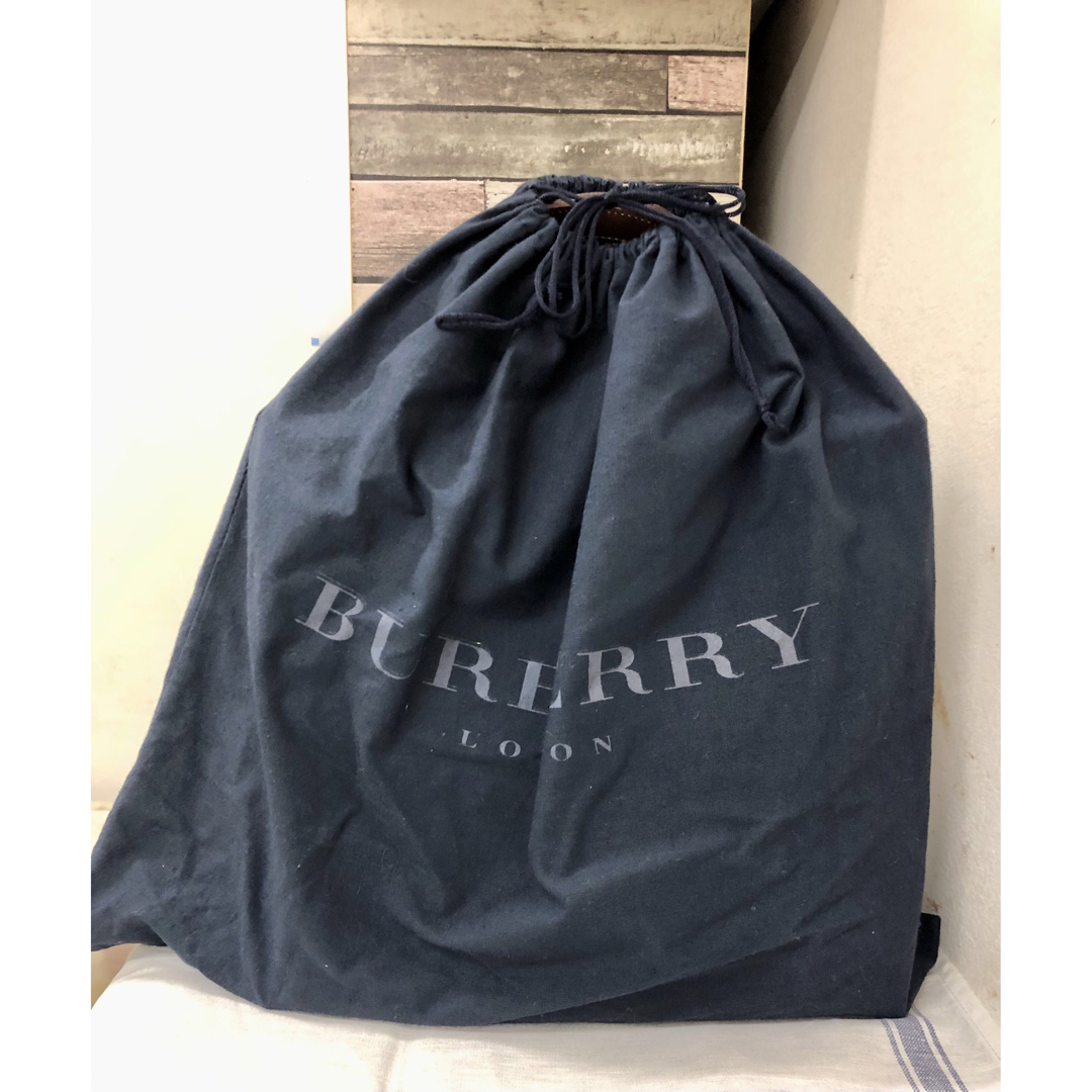 BURBERRY(バーバリー)のバーバリーロンドンで購入‼️ PVCレザートートバッグ レディースのバッグ(トートバッグ)の商品写真