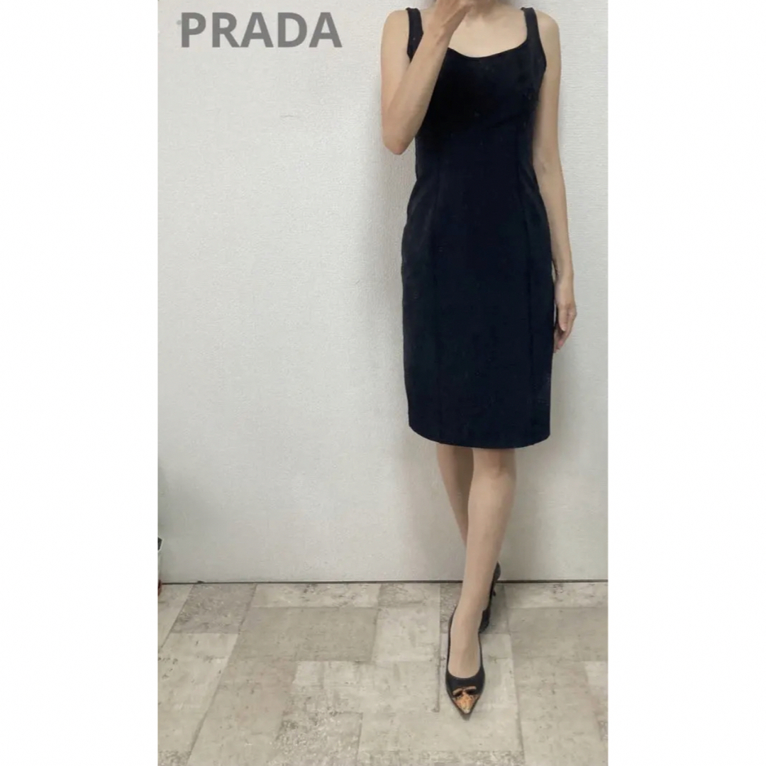 PRADA - 希少まぁ美品プラダステッチ入り6枚接美ラインタイトワンピ38