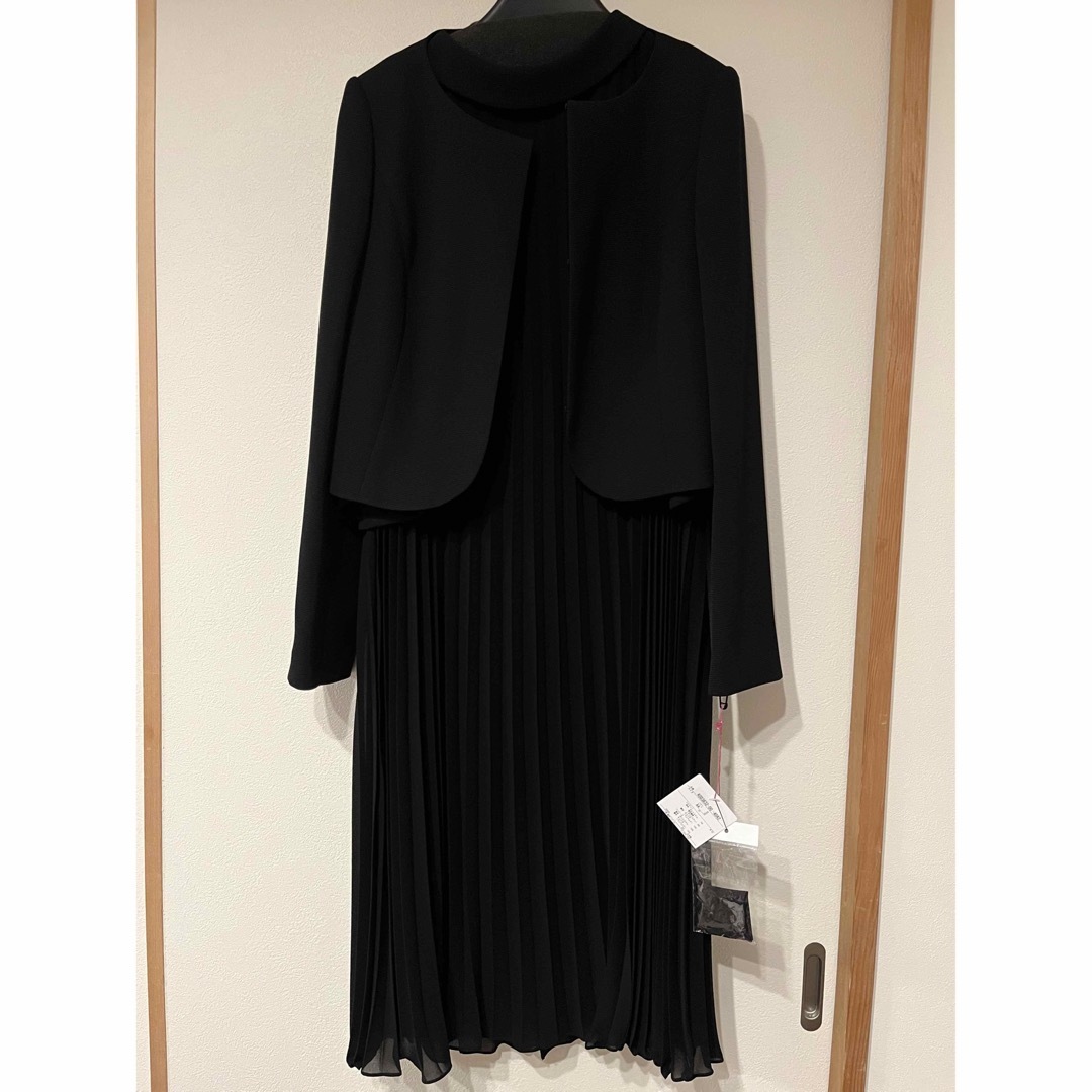 ungaro SOIE - ⭐️ungaro ウンガロSOIE プリーツワンピース40号の通販