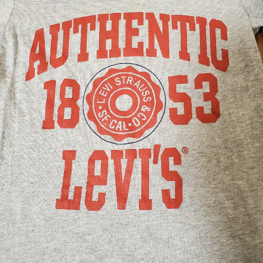 Levi's(リーバイス)のLEVI’S 長袖Tシャツ サイズ110cm キッズ/ベビー/マタニティのキッズ服男の子用(90cm~)(Tシャツ/カットソー)の商品写真