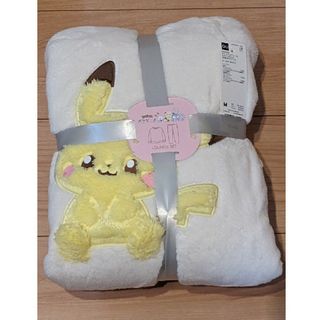 ジーユー(GU)のピカチュウ　GU　sizeМ　新品　パジャマ(パジャマ)