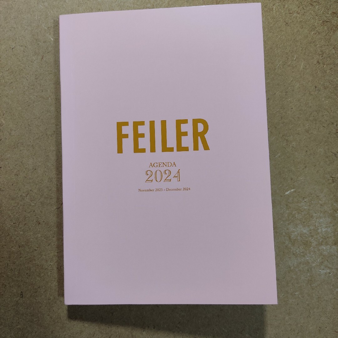 FEILER(フェイラー)の未使用品、手帳のみ☆GLOW 2023年12月号　　 付録☆FEILER インテリア/住まい/日用品の文房具(カレンダー/スケジュール)の商品写真