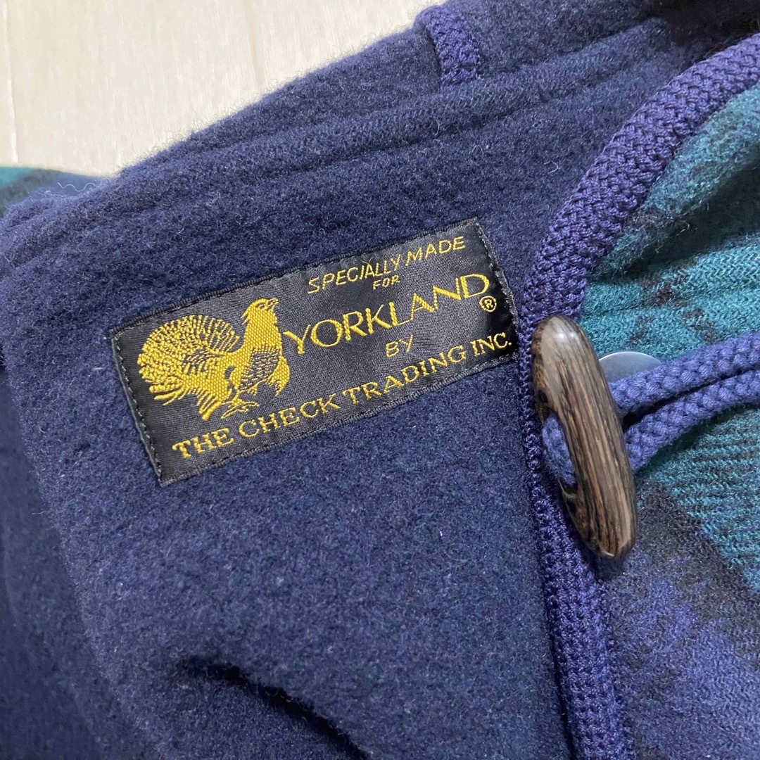 Yorkland(ヨークランド)の꧁ ヨークランド タータンチェック ウール フーディー ダッフルコート レディースのジャケット/アウター(ダッフルコート)の商品写真