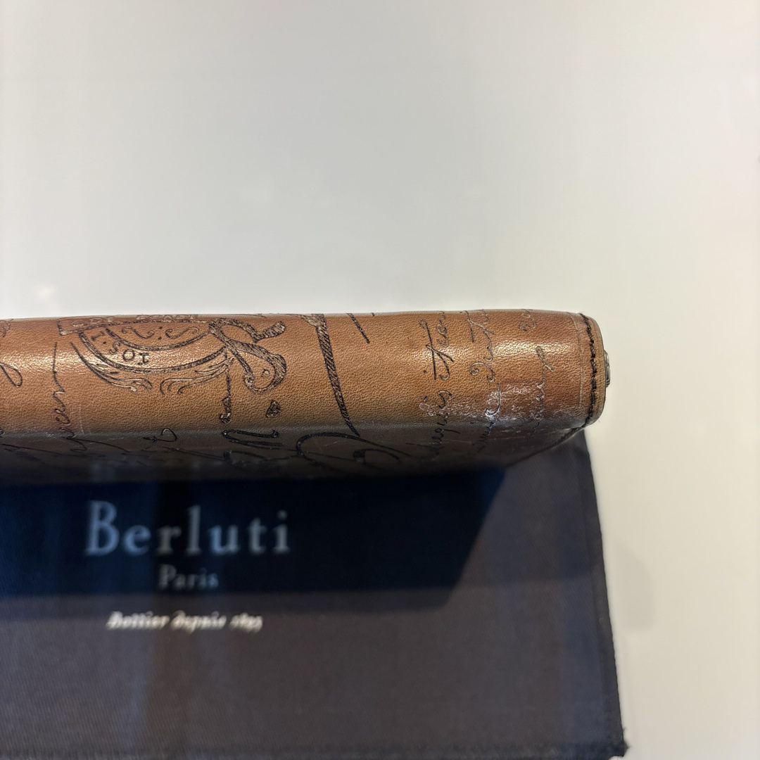 Berluti(ベルルッティ)のBERLUTI (ベルルッティ) イタウバ　長財布 ラウンドファスナー メンズのファッション小物(長財布)の商品写真