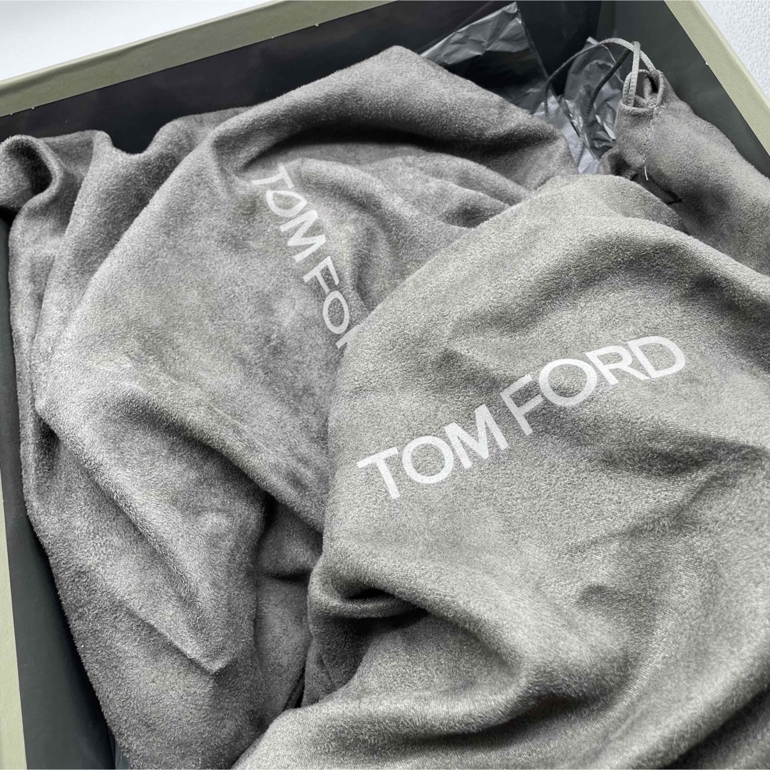 TOM FORD(トムフォード)のトムフォードTOM FORD パテントレザー サイドジップ アンクルブーツ メンズの靴/シューズ(ブーツ)の商品写真