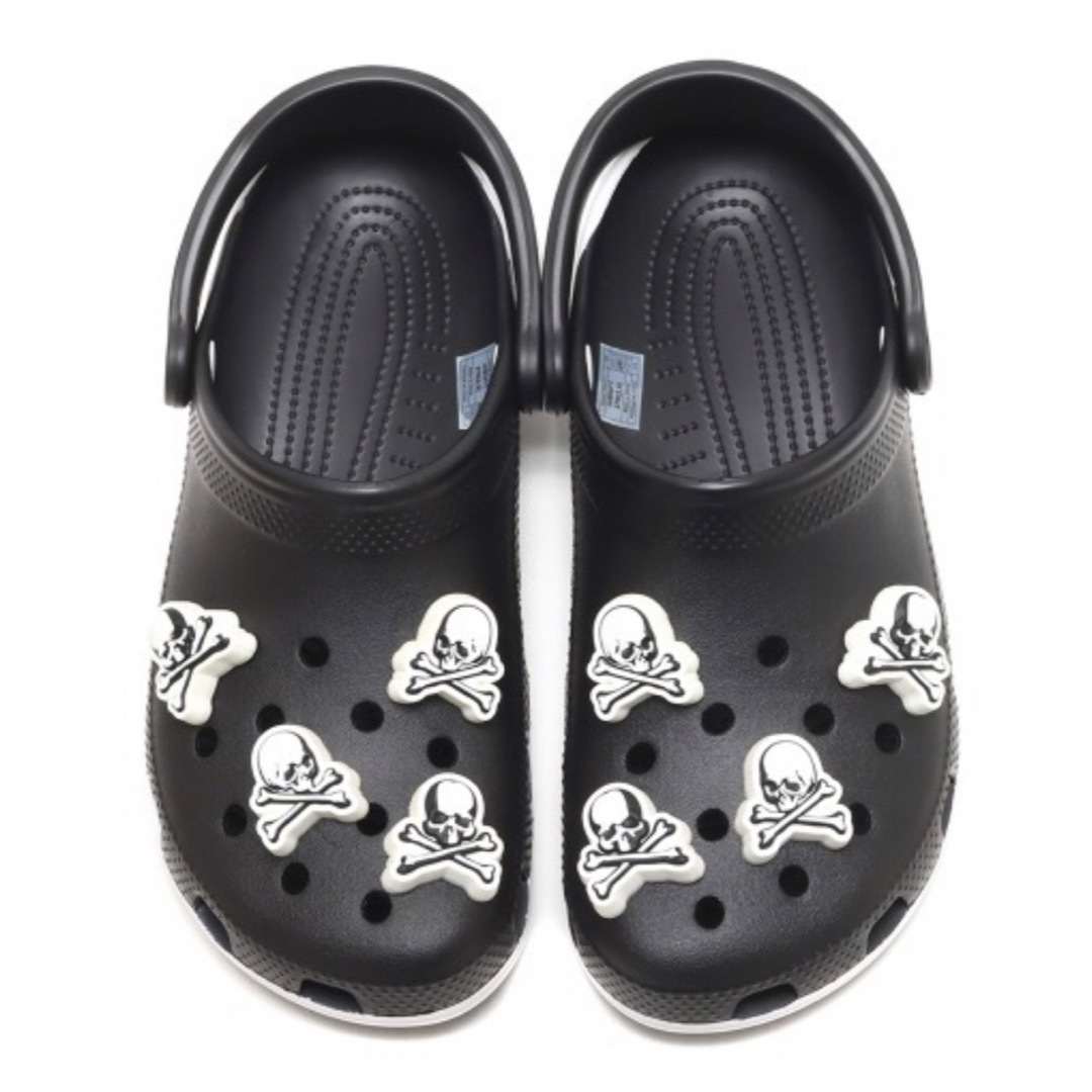 mastermind JAPAN(マスターマインドジャパン)のMastermind JAPAN X Crocs Classic Clog メンズの靴/シューズ(サンダル)の商品写真