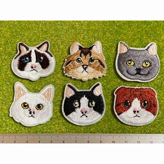 [ハンドメイド素材]  猫刺繍　アイロンワッペン6枚セット(各種パーツ)