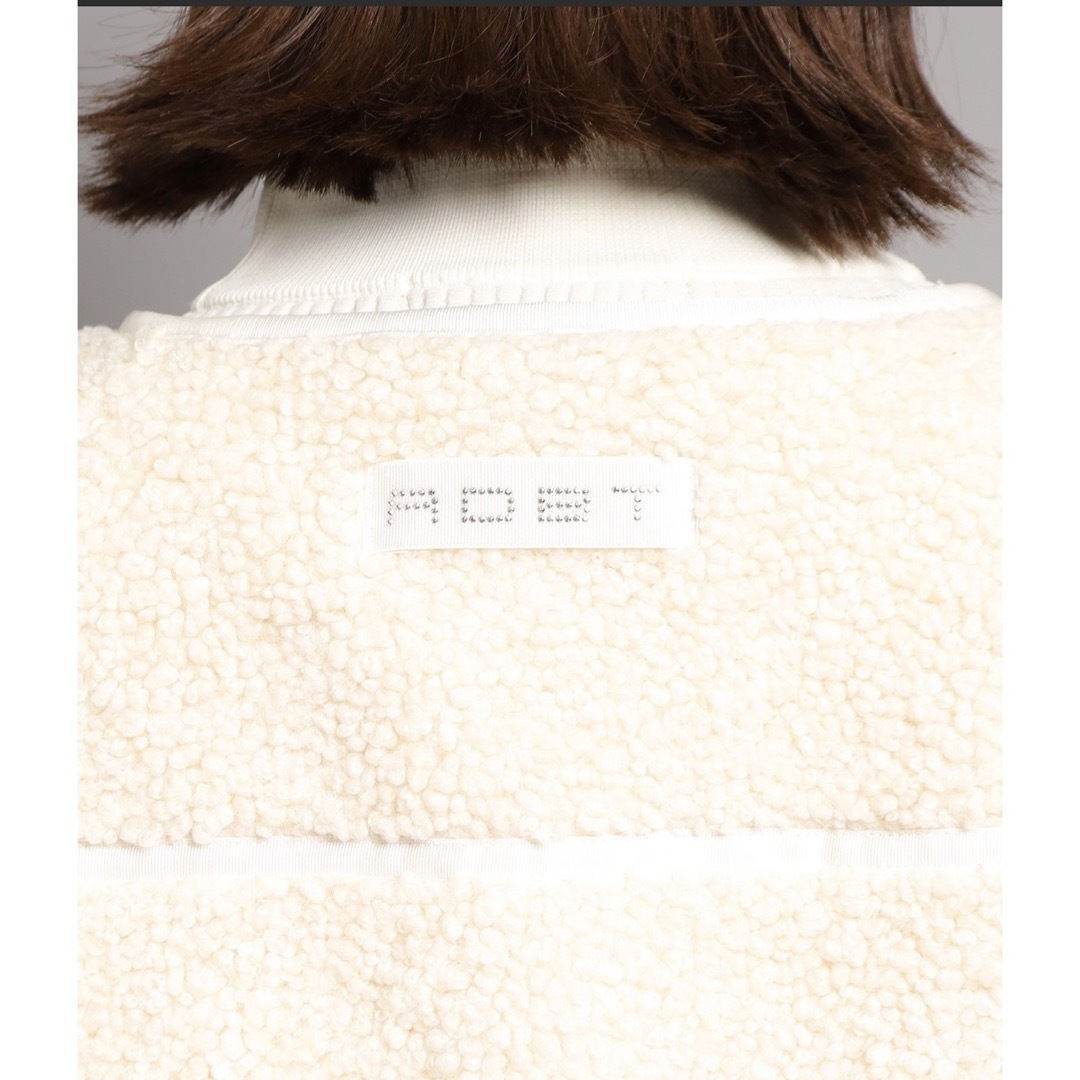 adabat(アダバット)のadabat  ノーカラー ボアブルゾン レディースのジャケット/アウター(ブルゾン)の商品写真