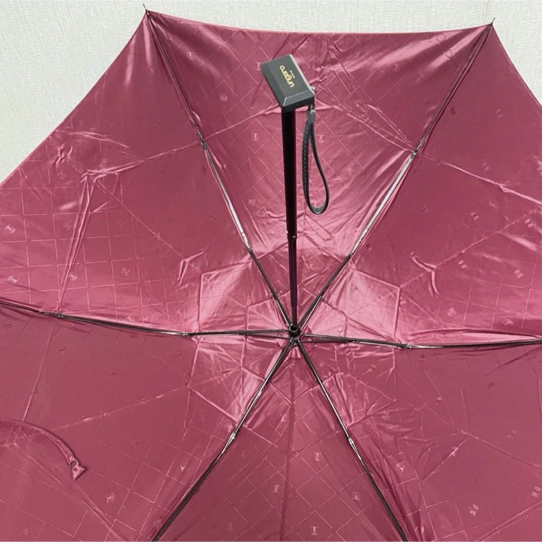 emanuel ungaro(エマニュエルウンガロ)のUNGARO ウンガロ 折り畳み傘 ボルドー ロゴ 傘 折り畳み 雨傘 美品 レディースのファッション小物(傘)の商品写真