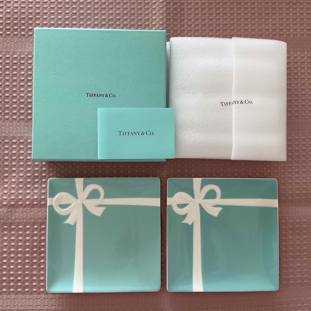 Tiffany & Co.(ティファニー)のティファニー ブルーボウ デザート プレート ① エンタメ/ホビーの美術品/アンティーク(陶芸)の商品写真