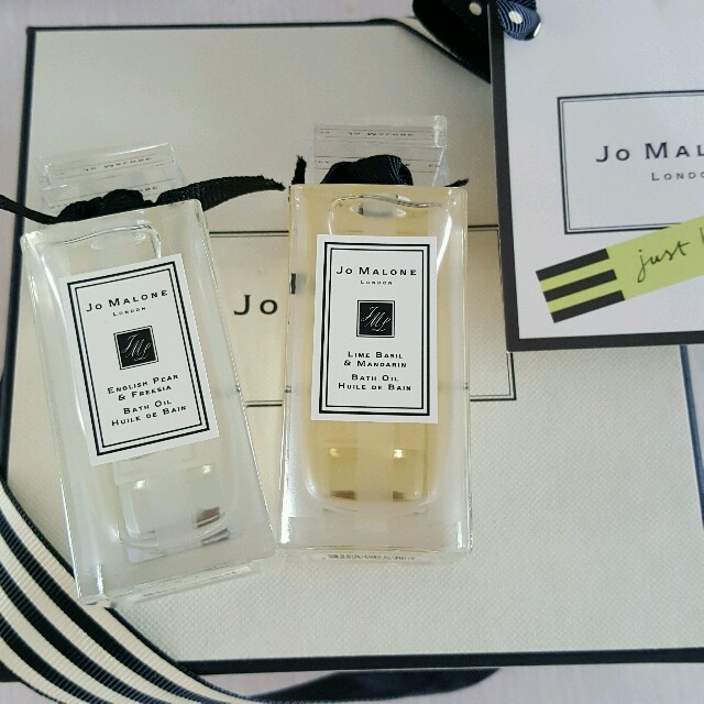 Jo Malone(ジョーマローン)の未使用　ジョーマローン　バスオイル　2個セット コスメ/美容のボディケア(入浴剤/バスソルト)の商品写真