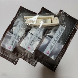 ヘアケアバンド3点　折りたたみブラシ1点　新品　4点セット(ヘアバンド)