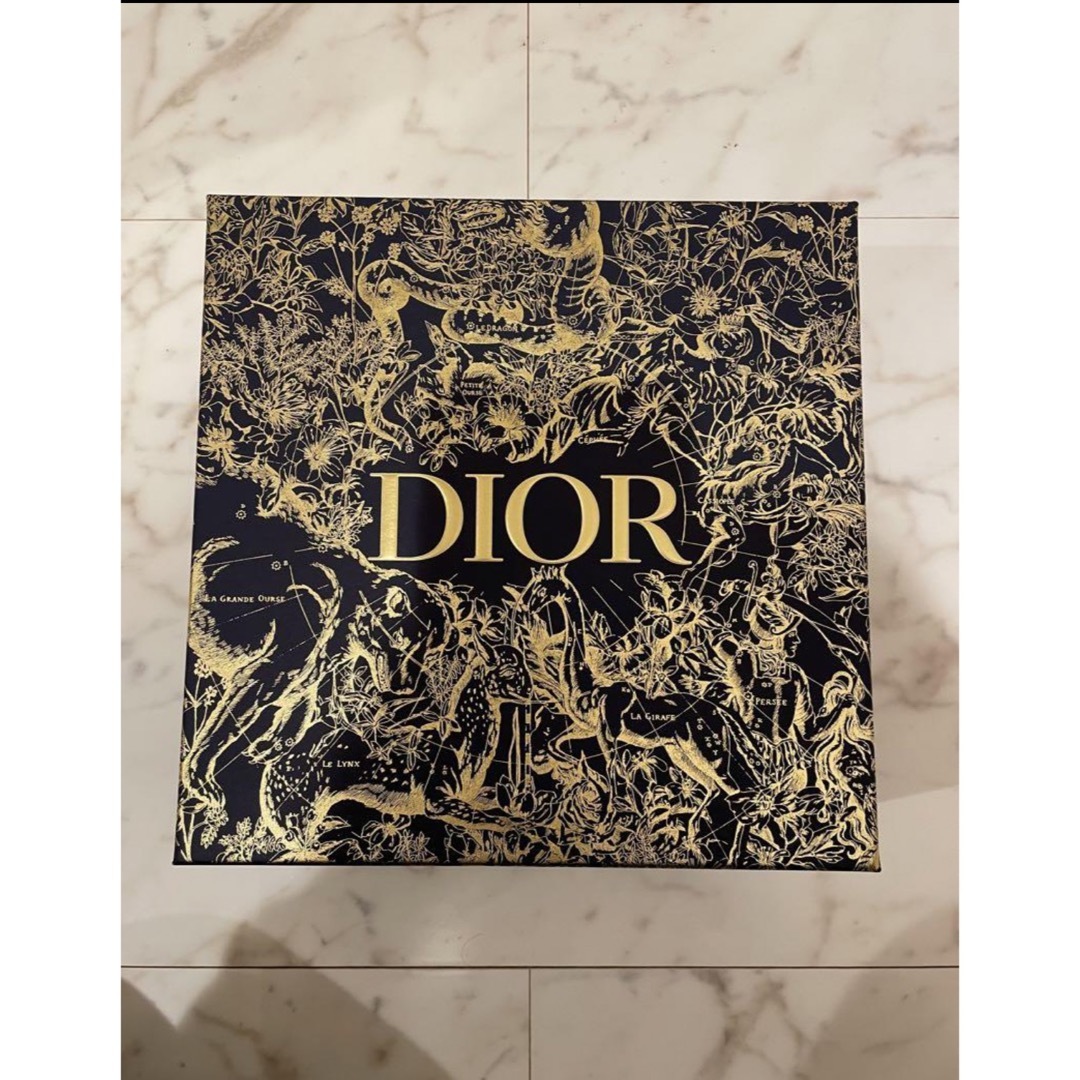 Dior(ディオール)のDIOR モンテーニュコフレ限定品2022 空箱 コスメ/美容のキット/セット(コフレ/メイクアップセット)の商品写真