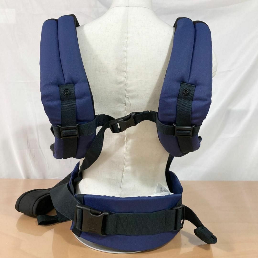 Ergobaby(エルゴベビー)の抱っこひも ベビーキャリア　メッシュ 洗濯機で洗える エルゴベビーオムニ360 キッズ/ベビー/マタニティの外出/移動用品(抱っこひも/おんぶひも)の商品写真