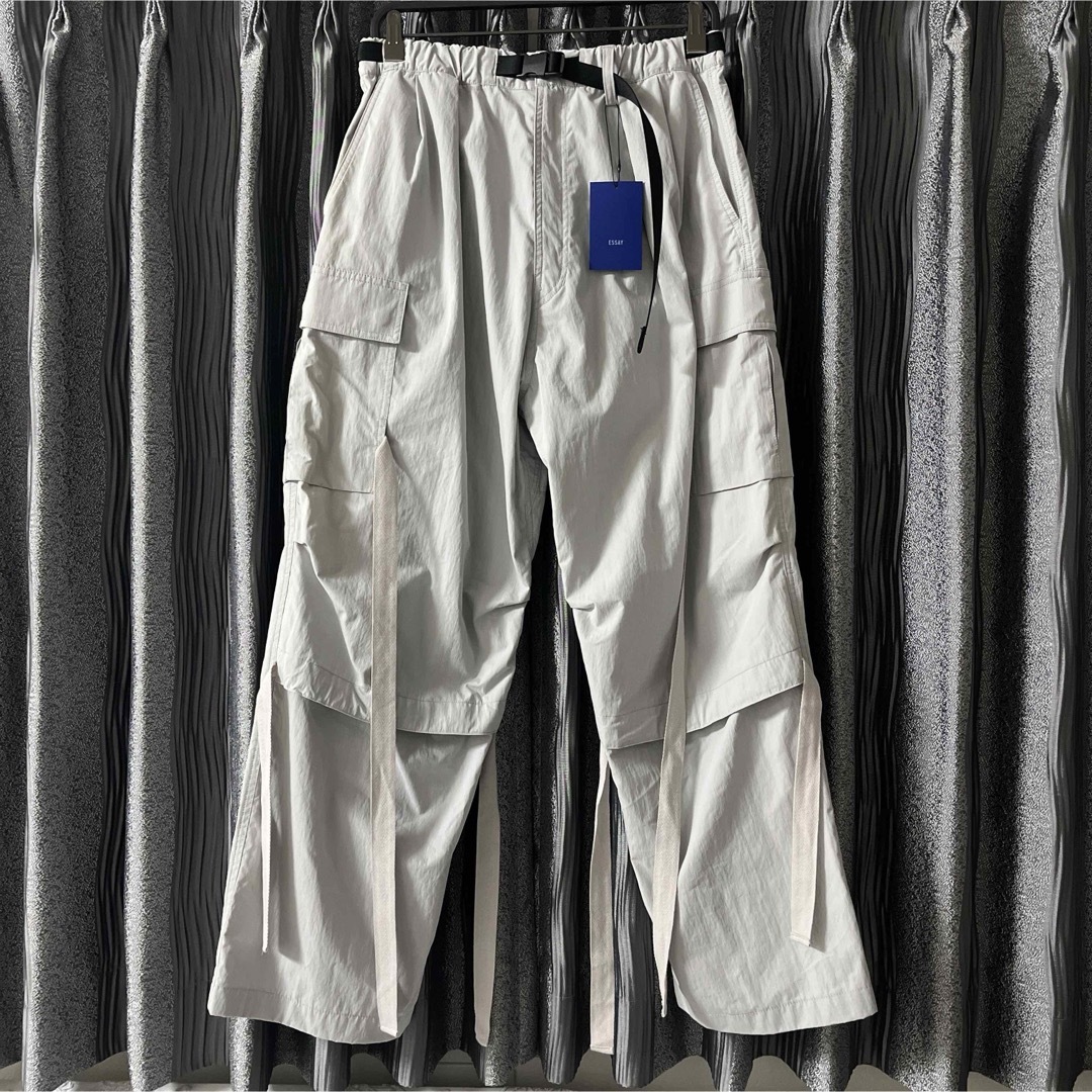 新品未使用タグ付きESSAY カーゴパンツ Light Greyエッセイ