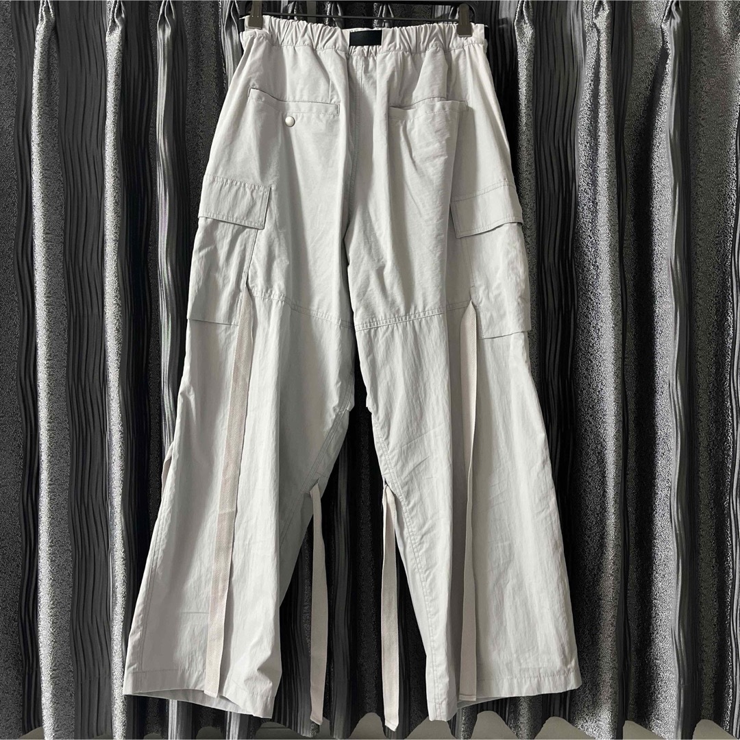 新品未使用タグ付きESSAY カーゴパンツ Light Greyエッセイ