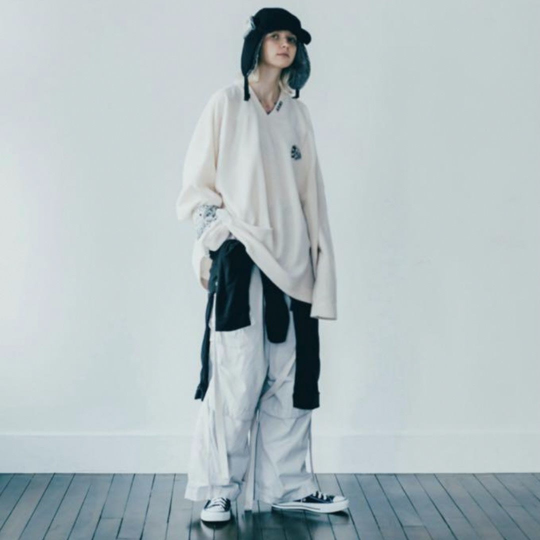 新品未使用タグ付きESSAY カーゴパンツ Light Greyエッセイ
