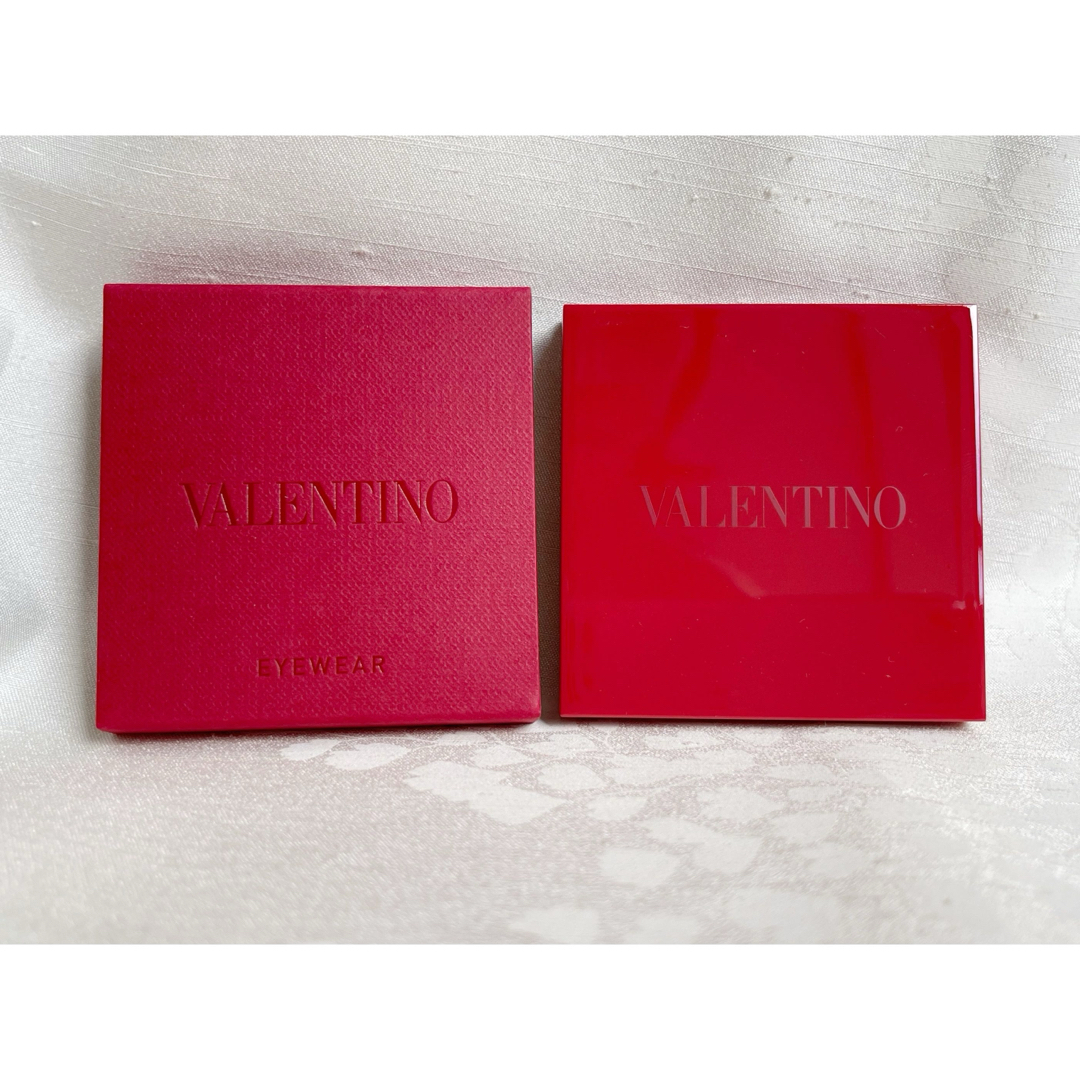 【新品未使用品】VALENTINO バレンティノ コンパクトミラー 手鏡 レディースのファッション小物(ミラー)の商品写真