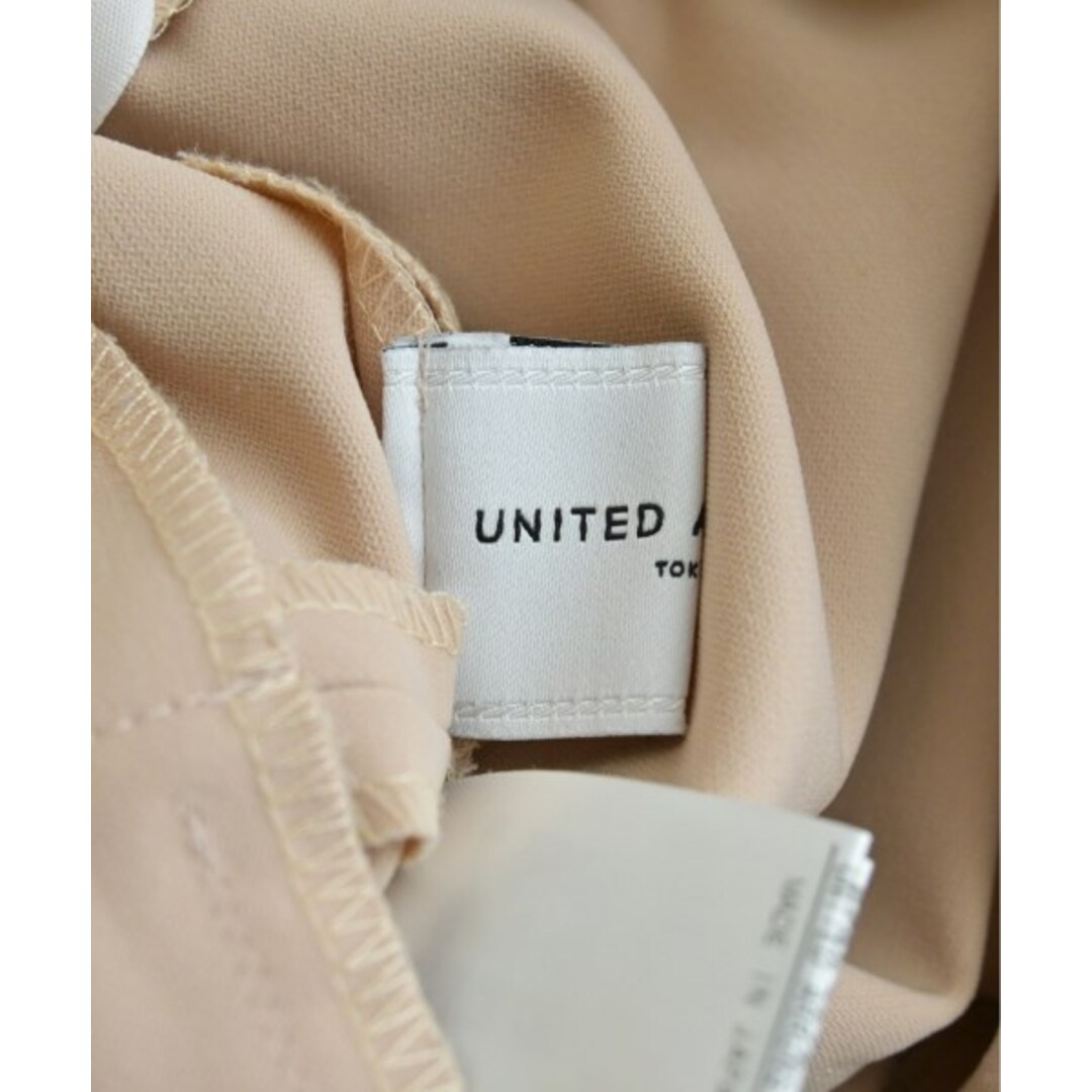 UNITED ARROWS(ユナイテッドアローズ)のUNITED ARROWS パンツ（その他） 38(M位) ピンクベージュ 【古着】【中古】 レディースのパンツ(その他)の商品写真