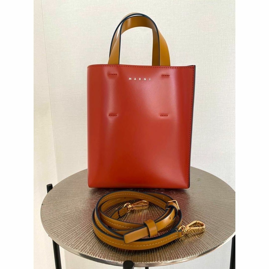 Marni(マルニ)の新品未使用　MARNI ショルダーバッグ　トートバッグ　Museo ムゼオ レディースのバッグ(ショルダーバッグ)の商品写真