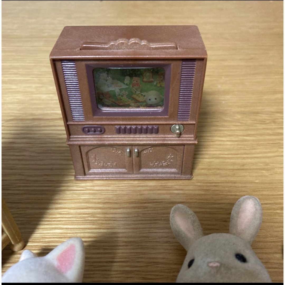 シルバニアファミリー まとめ売り 人形 家具 テレビ 2段ベッド うさぎ りす