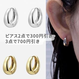 チャンキーフープピアス シルバー 銀 チャーム アクセ 新品 美品(ピアス)