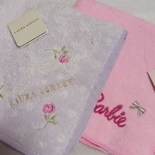 ローラアシュレイ(LAURA ASHLEY)の値下げ📌ローラアシュレイ&バービー☆タオルハンカチ2枚セット🌼(ハンカチ)