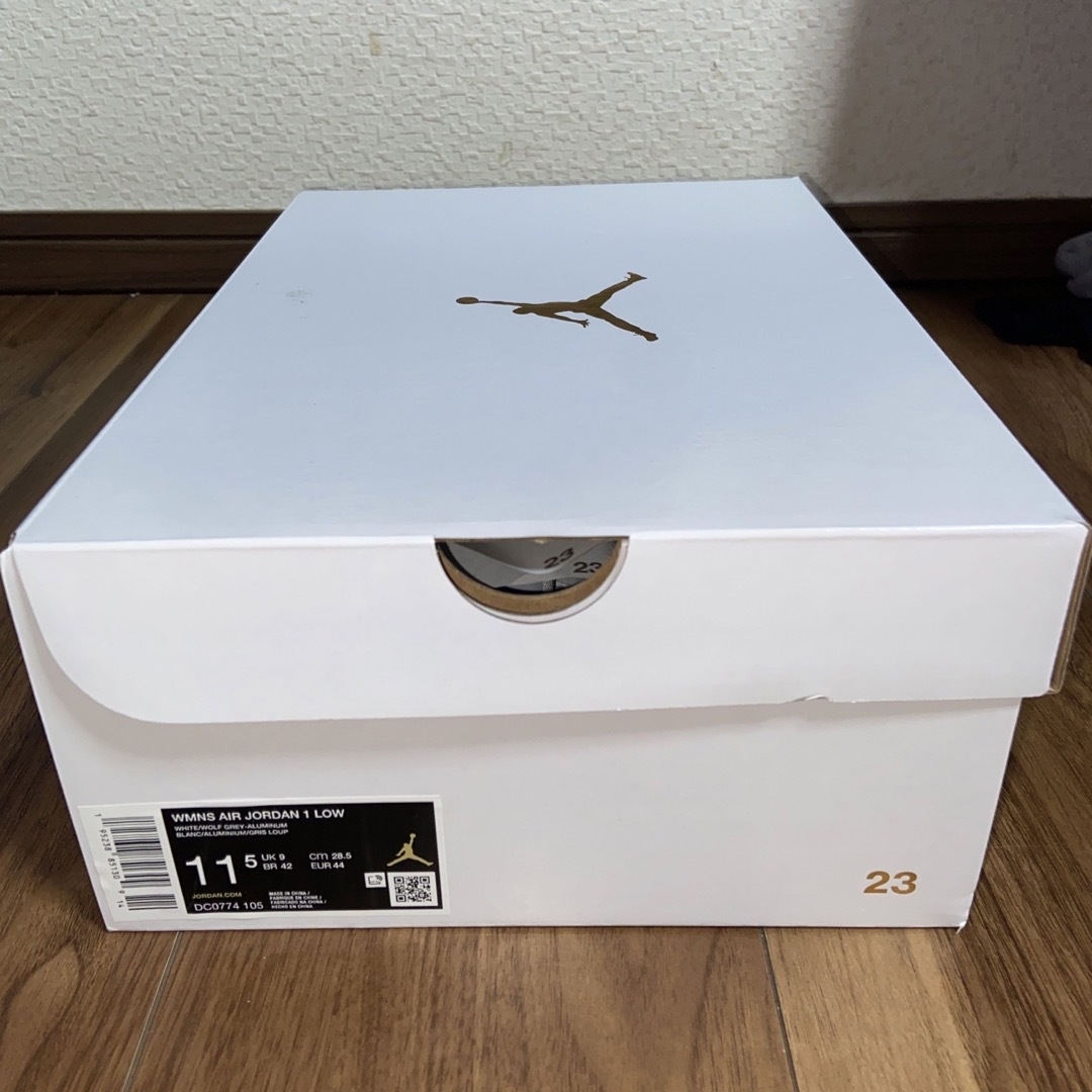 Jordan Brand（NIKE）(ジョーダン)のNike WMNS Air Jordan 1 Low "Wolf Grey" メンズの靴/シューズ(スニーカー)の商品写真