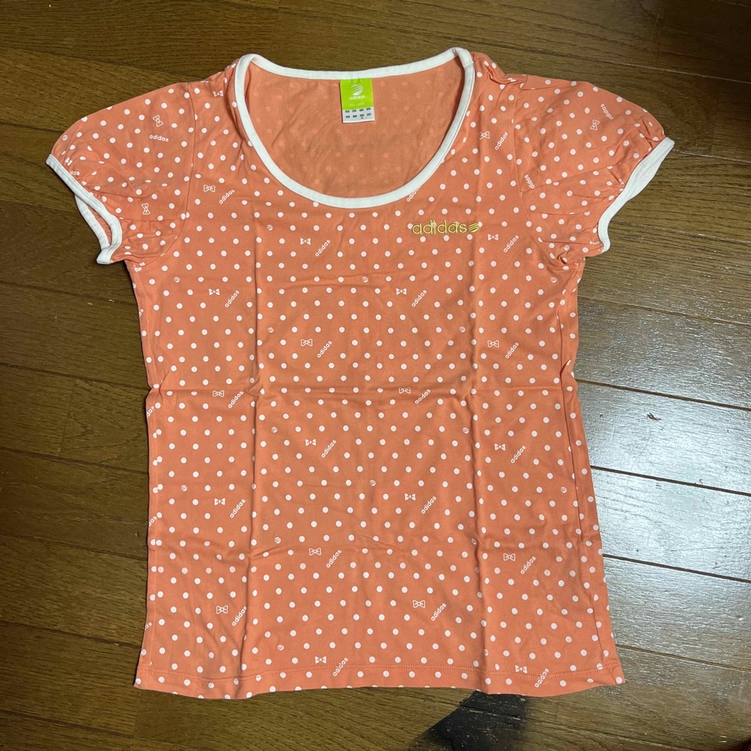 adidas(アディダス)のアディダス     Tシャツ　水玉オレンジ メンズのトップス(Tシャツ/カットソー(半袖/袖なし))の商品写真