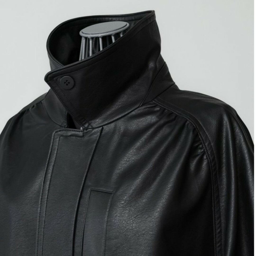 シウム SIWEM FAUX LEATHER COATレザーコート レディースのジャケット/アウター(ロングコート)の商品写真