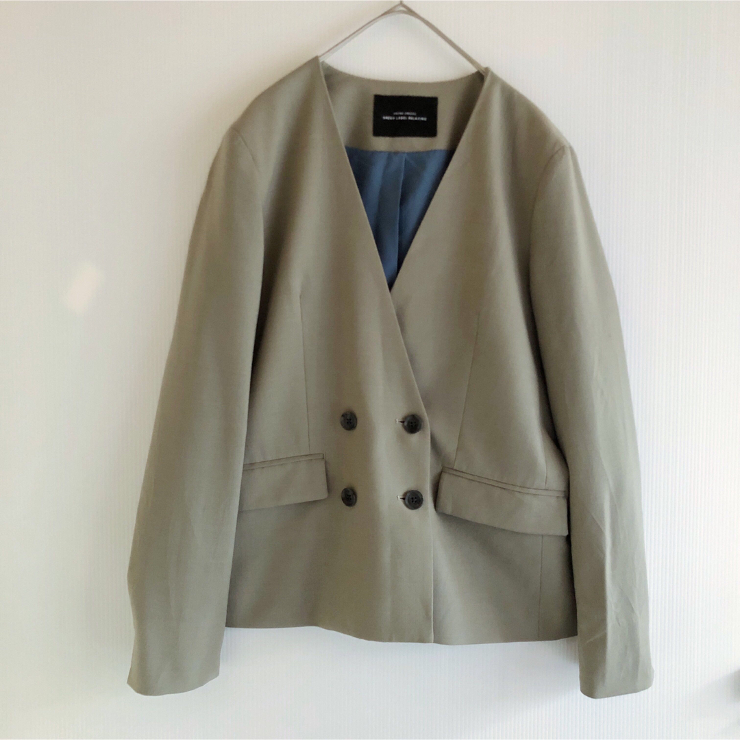 UNITED ARROWS green label relaxing(ユナイテッドアローズグリーンレーベルリラクシング)の436GLRストレッチウール ダブルノーカラージャケットカチリラ38Mカーキ レディースのジャケット/アウター(ノーカラージャケット)の商品写真