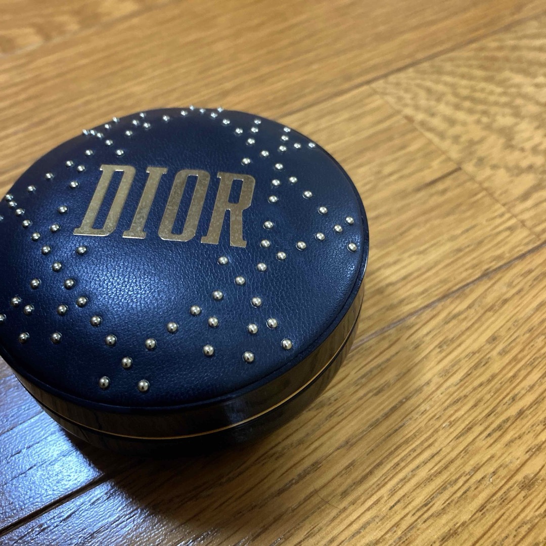 Dior(ディオール)のディオール♡クッションファンデ【ケースのみ】 コスメ/美容のベースメイク/化粧品(ファンデーション)の商品写真