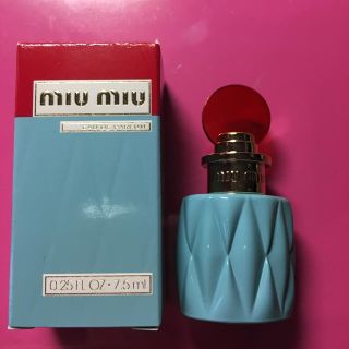 ミュウミュウ(miumiu)のmiumiu 香水 7.5ml ミニ(香水(女性用))