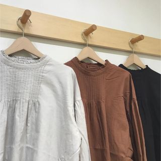 ネストローブ(nest Robe)のオオカミと白鹿のピルル(シャツ/ブラウス(長袖/七分))